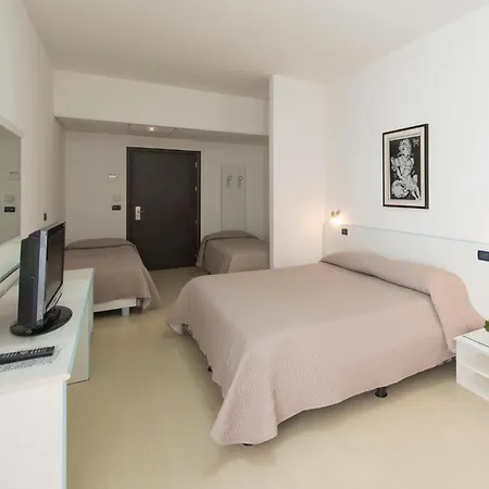Hotell Grand Adriatico 3*