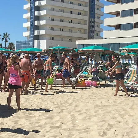 亚德里亚海大酒店 酒店