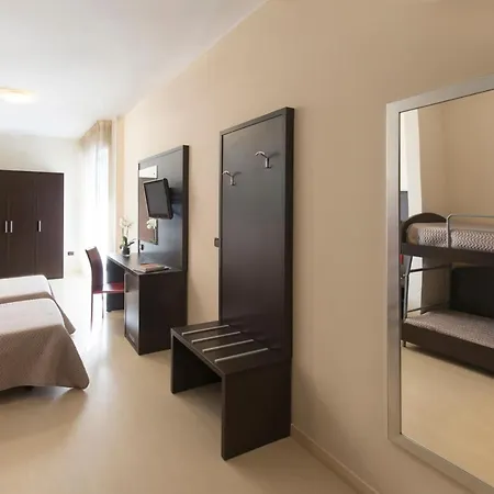 亚德里亚海大酒店 酒店 Montesilvano Marina